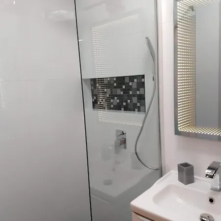 Jacuzzi Lazur Apartment
