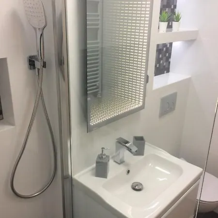 Apartment Jacuzzi Lazur